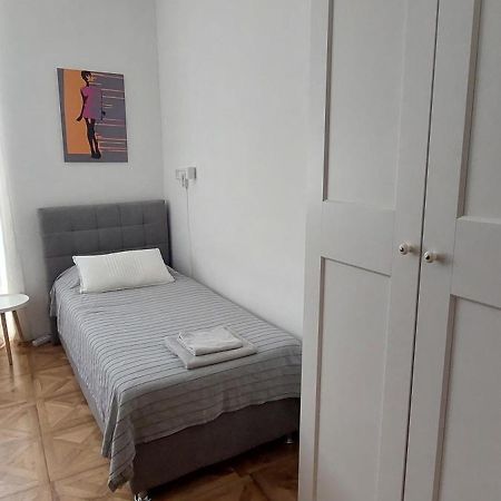 Апартаменты Centar Old Town, With Free Private Parking Пула Экстерьер фото