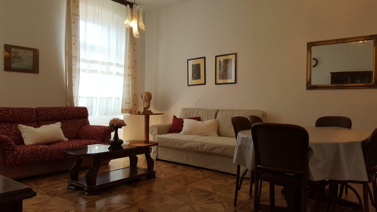 Апартаменты Centar Old Town, With Free Private Parking Пула Экстерьер фото